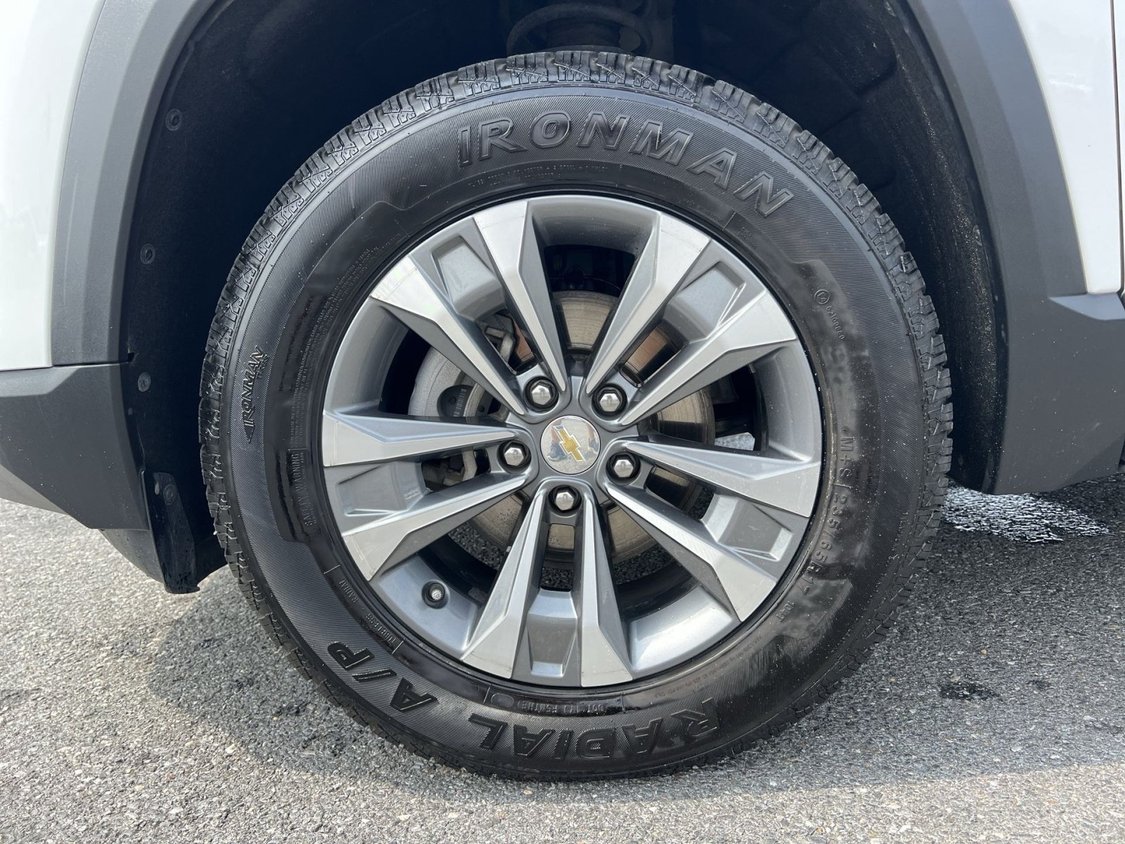 Used 2025 Chevrolet Equinox LT w/ Convenience Package II FWD image 20