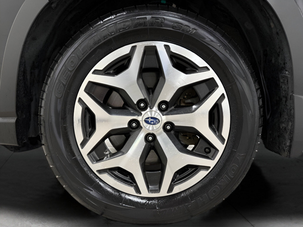 Used 2023 Subaru Forester Premium image 20