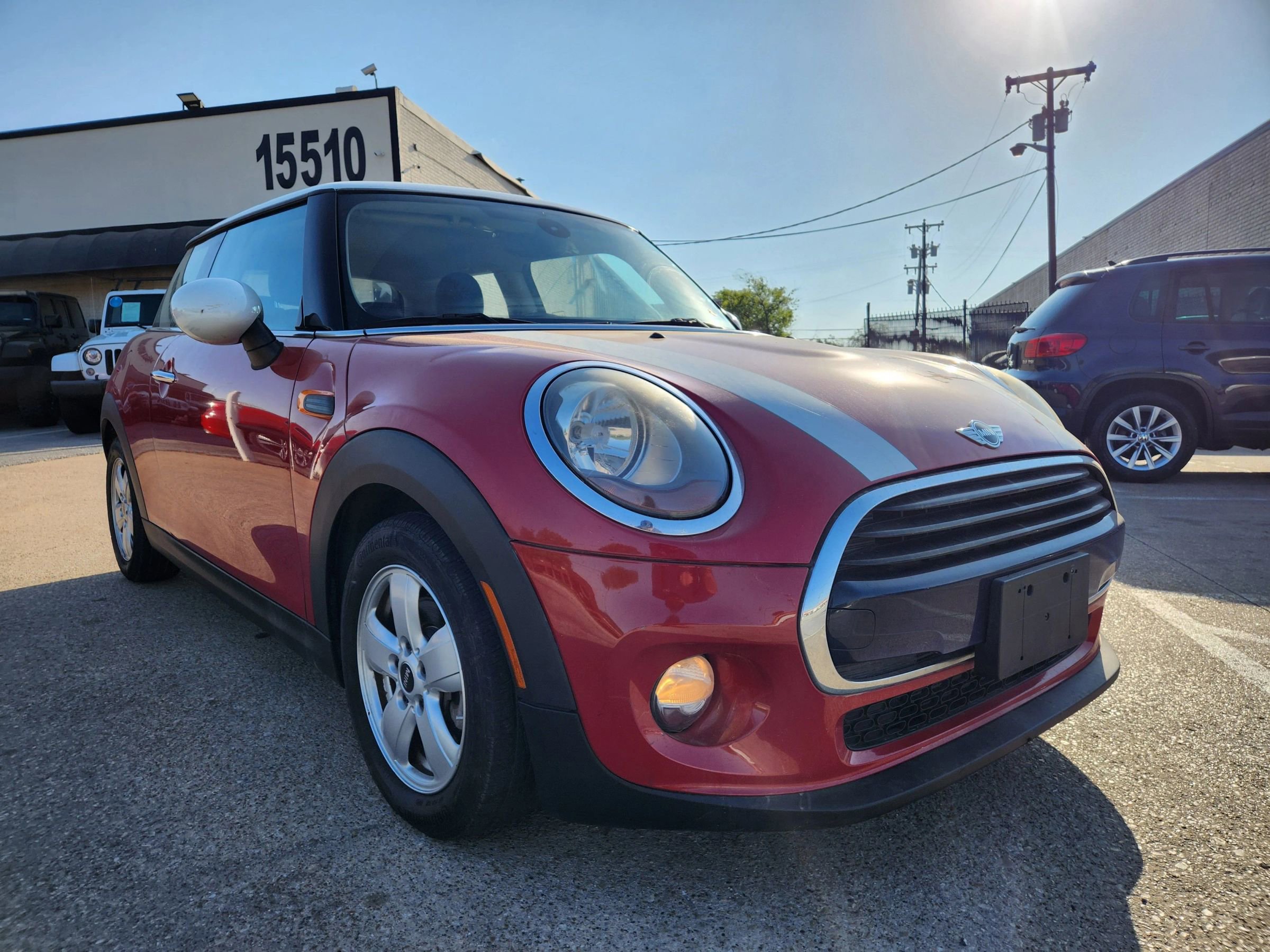 Used 2017 MINI Cooper 2-Door Hardtop image 7