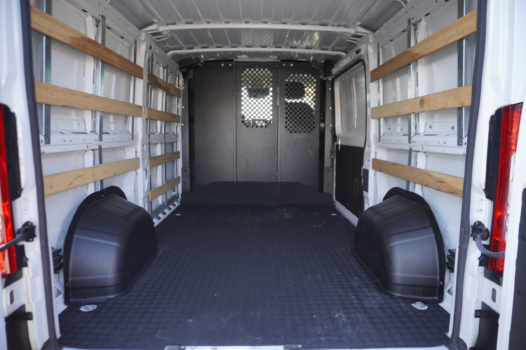 Used 2025 RAM ProMaster 2500 w/ U-Haul Equipment Group FWD image 25