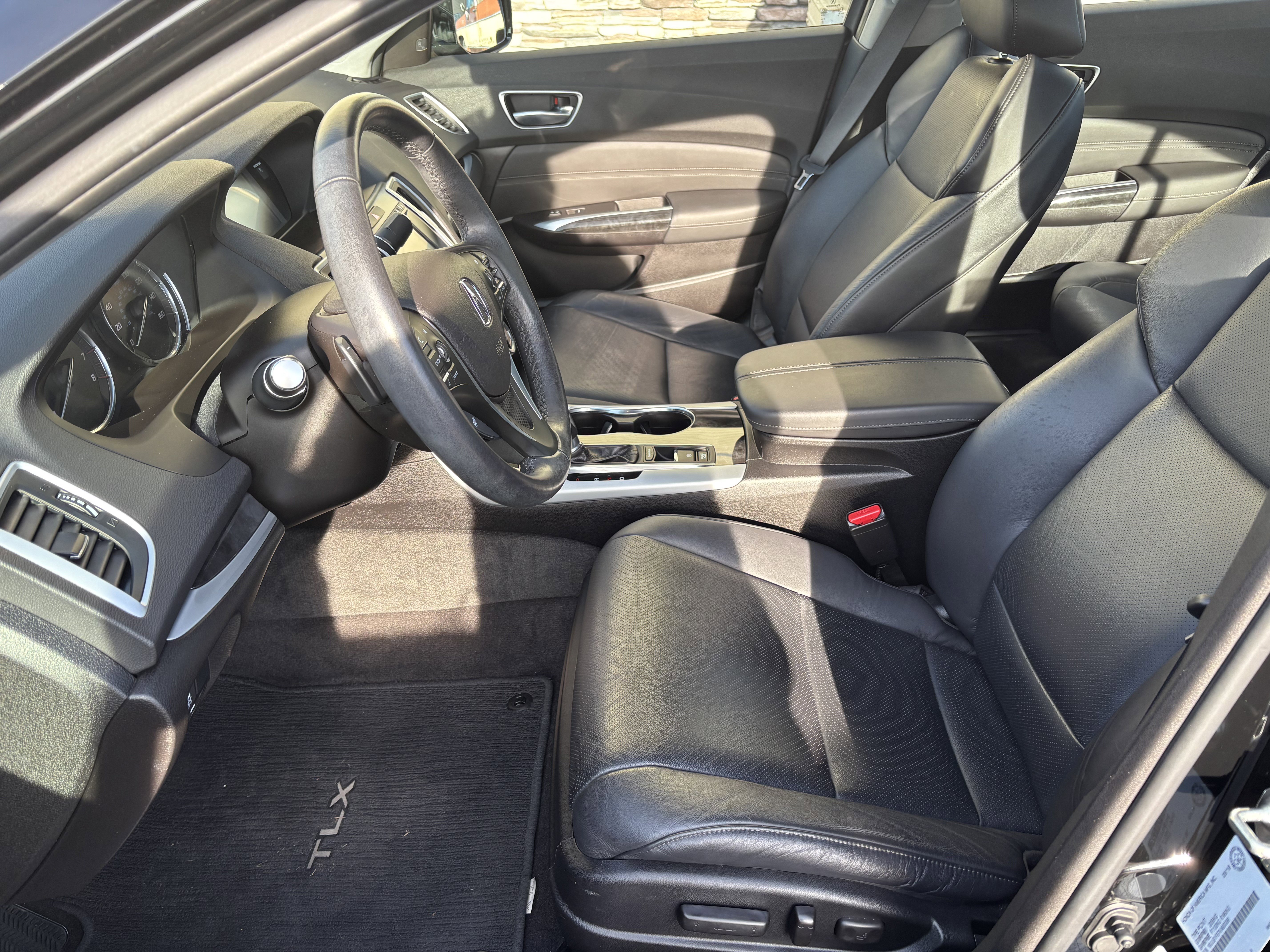 Used 2019 Acura TLX w/ Technology Package image 12