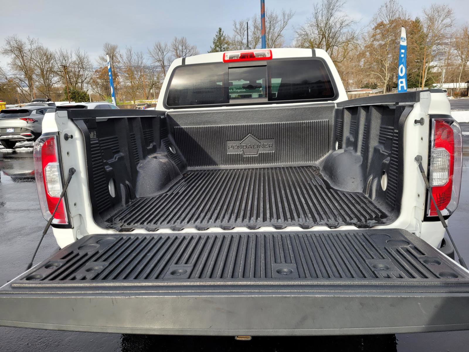 Used 2022 GMC Canyon AT4 w/ Trailering Package image 17