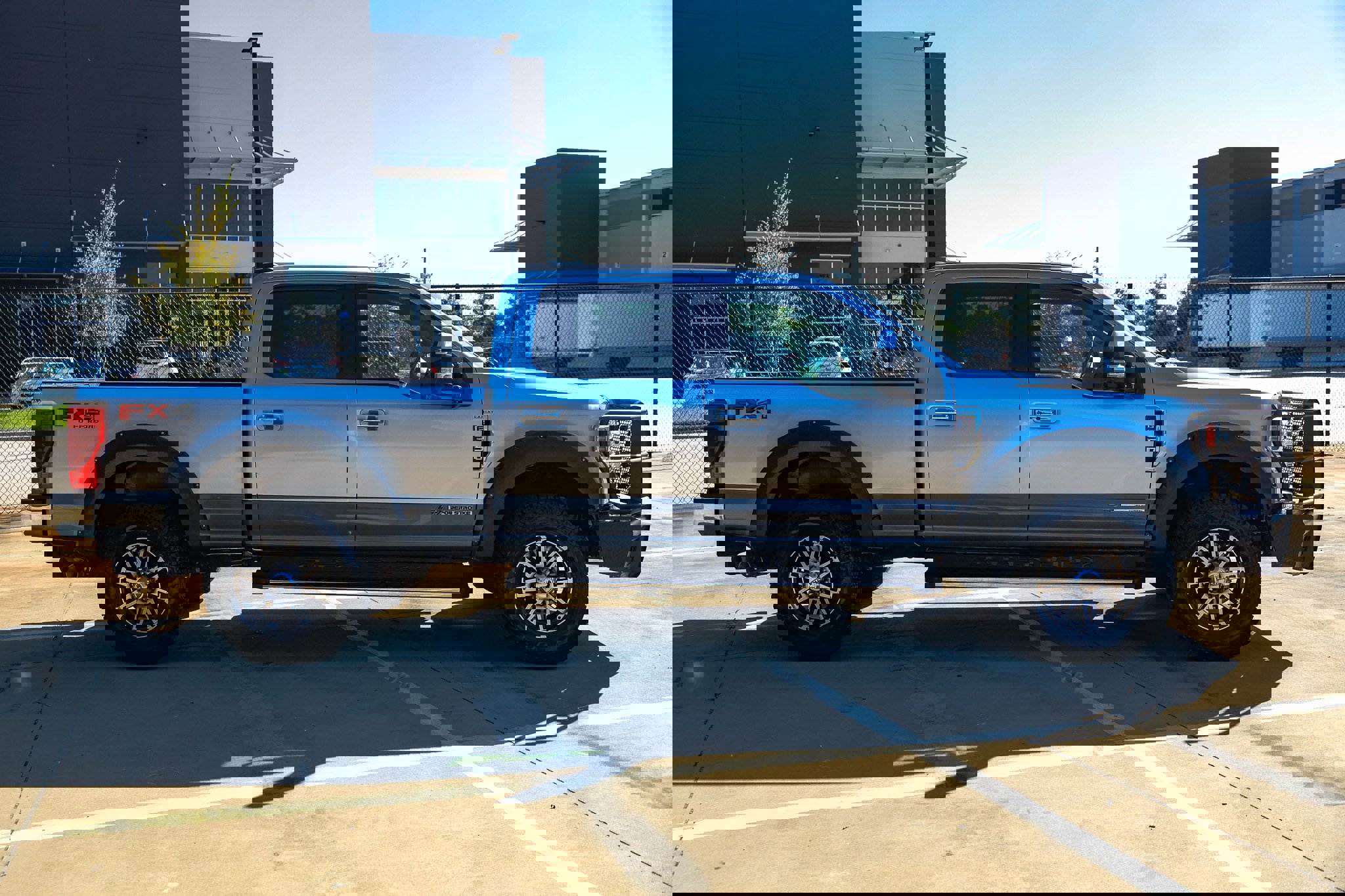 Used 2021 Ford F350 Lariat w/ Lariat Ultimate Package image 18