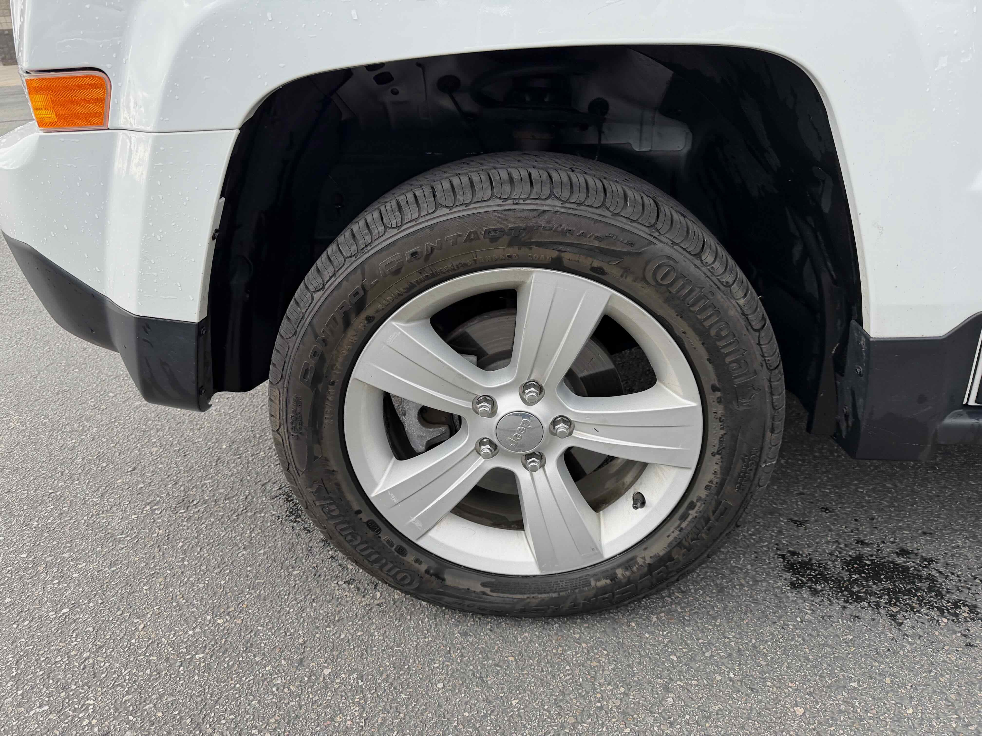 Used 2016 Jeep Patriot Latitude w/ Trailer Tow Prep Group image 14