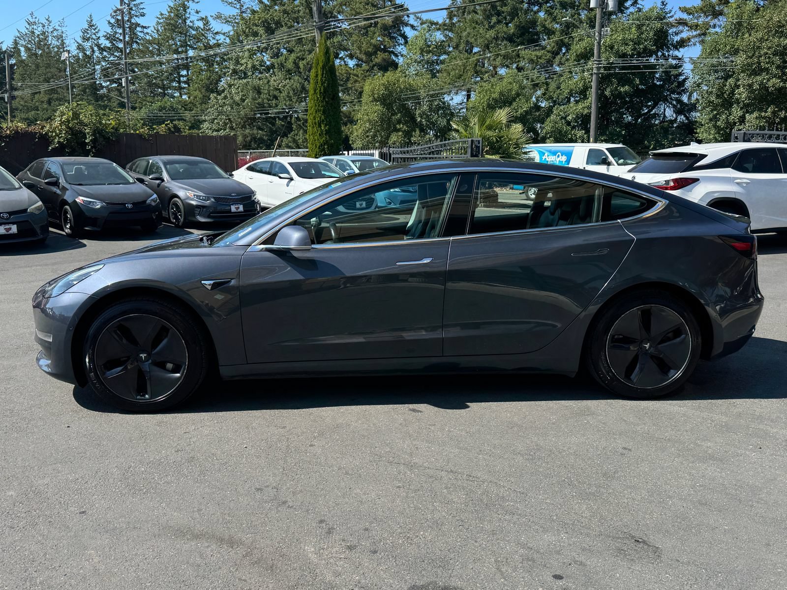 Used 2018 Tesla Model 3 Long Range RWD image 4
