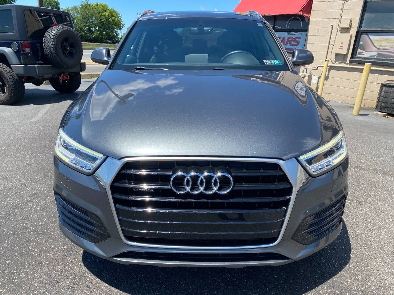 Used 2018 Audi Q3 2.0T Premium Plus w/ Premium Plus Package AWD/4WD image 8