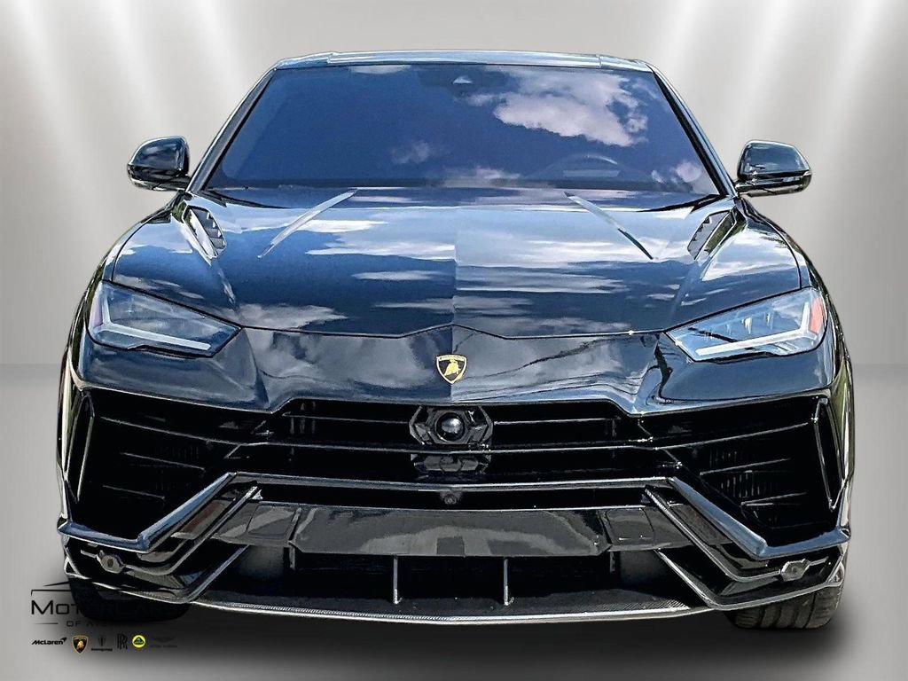 Used 2023 Lamborghini Urus Performante AWD/4WD image 3