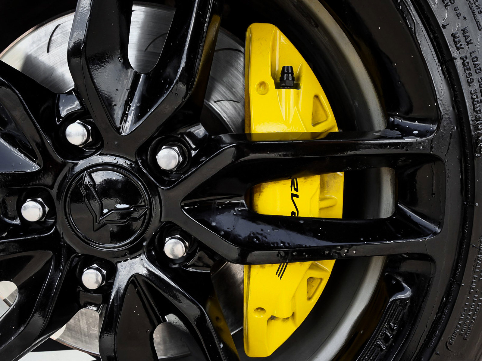 Used 2015 Chevrolet Corvette Stingray Coupe w/ 3LT Preferred Equipment Group image 9