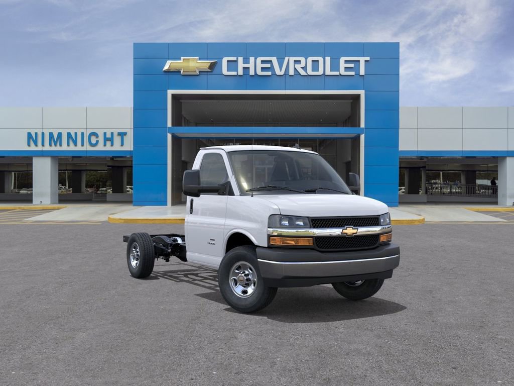 New 2026 Chevrolet Express 3500 image 1
