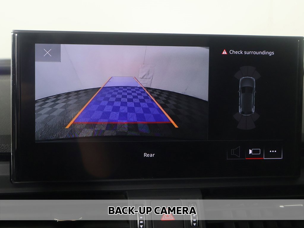 Used 2023 Audi Q5 2.0T Premium w/ Convenience Package image 5