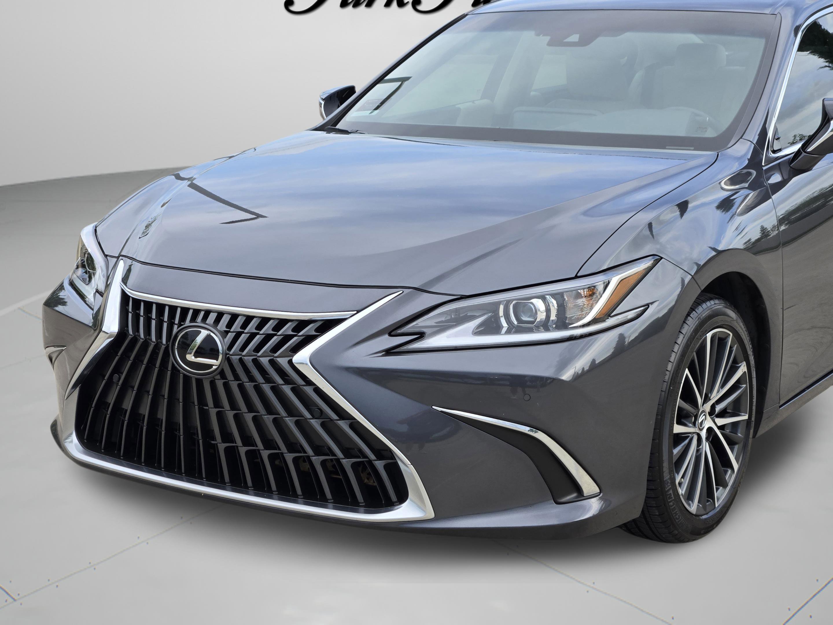 Used 2025 Lexus ES 350 Premium w/ Premium Package FWD image 36