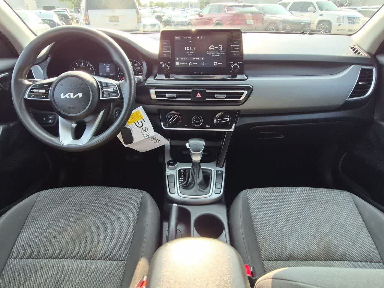 Used 2022 Kia Seltos LX AWD/4WD image 15