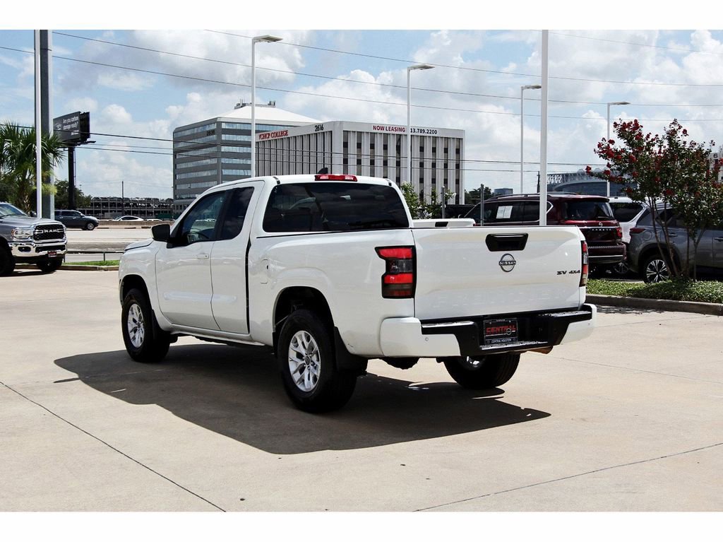 Certified 2024 Nissan Frontier SV w/ Technology Package image 4