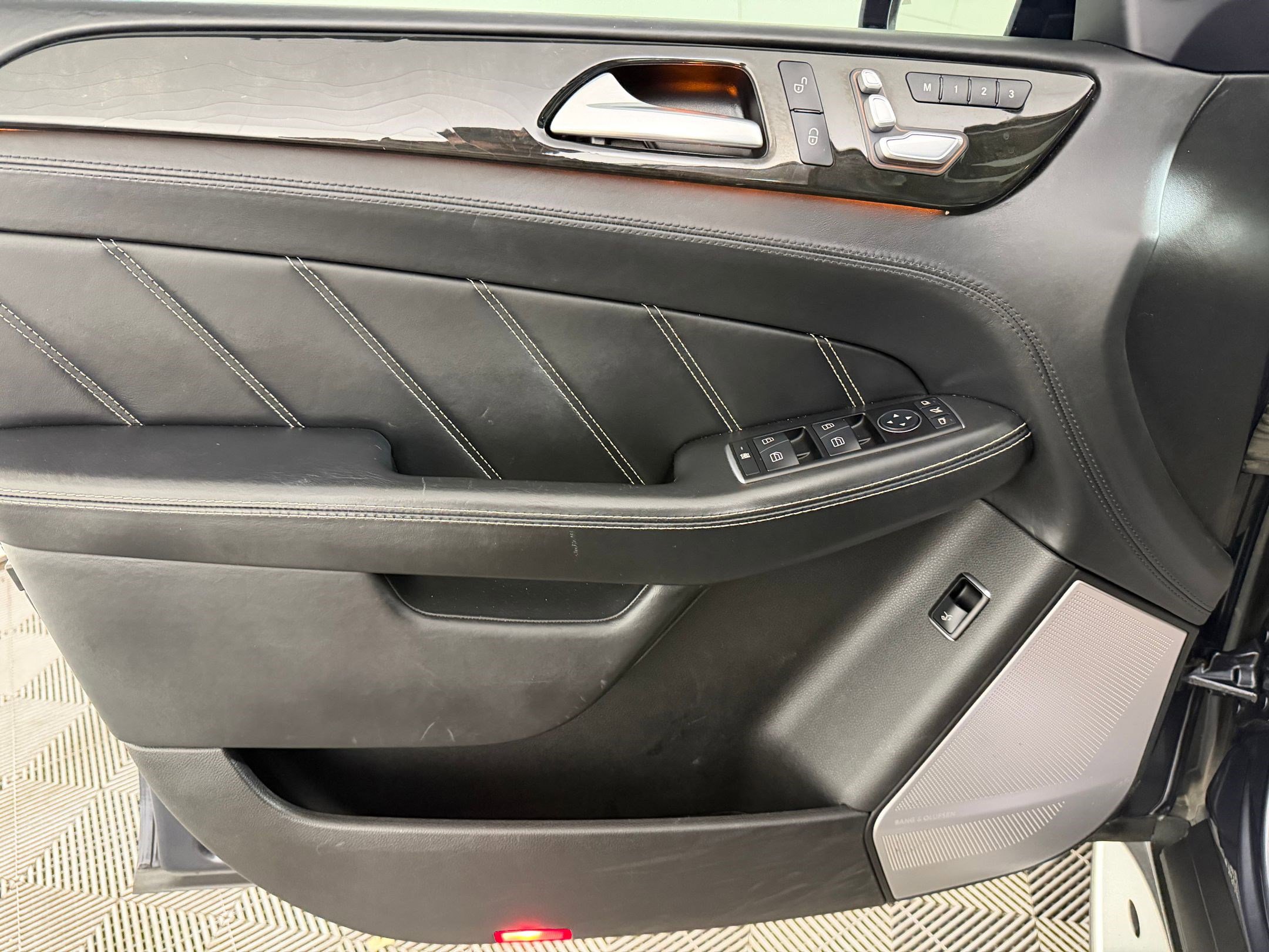 Used 2016 Mercedes-Benz GLE 63 AMG 4MATIC image 12