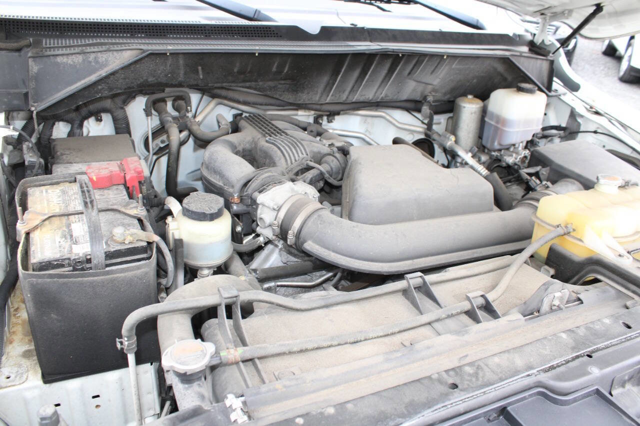 Used 2017 Nissan NV 1500 SV w/ Back Door Glass Package image 22