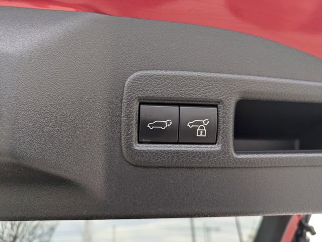 Used 2024 Toyota bZ4X AWD image 32