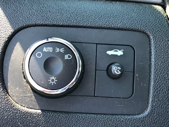 Used 2008 Chevrolet Impala LT FWD image 9