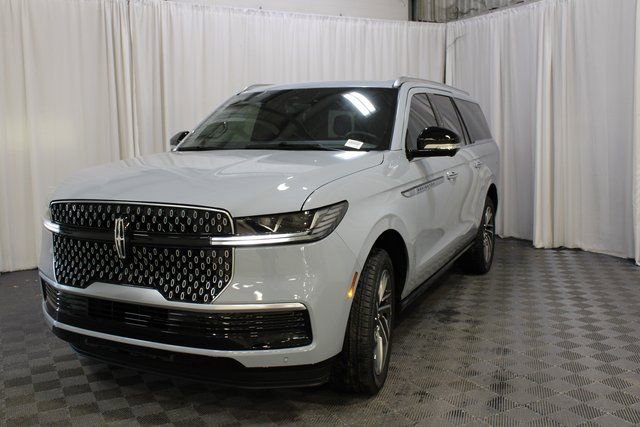 New 2026 Lincoln Navigator L Reserve image 65