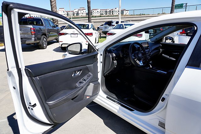 Used 2024 Nissan Sentra SV FWD image 46