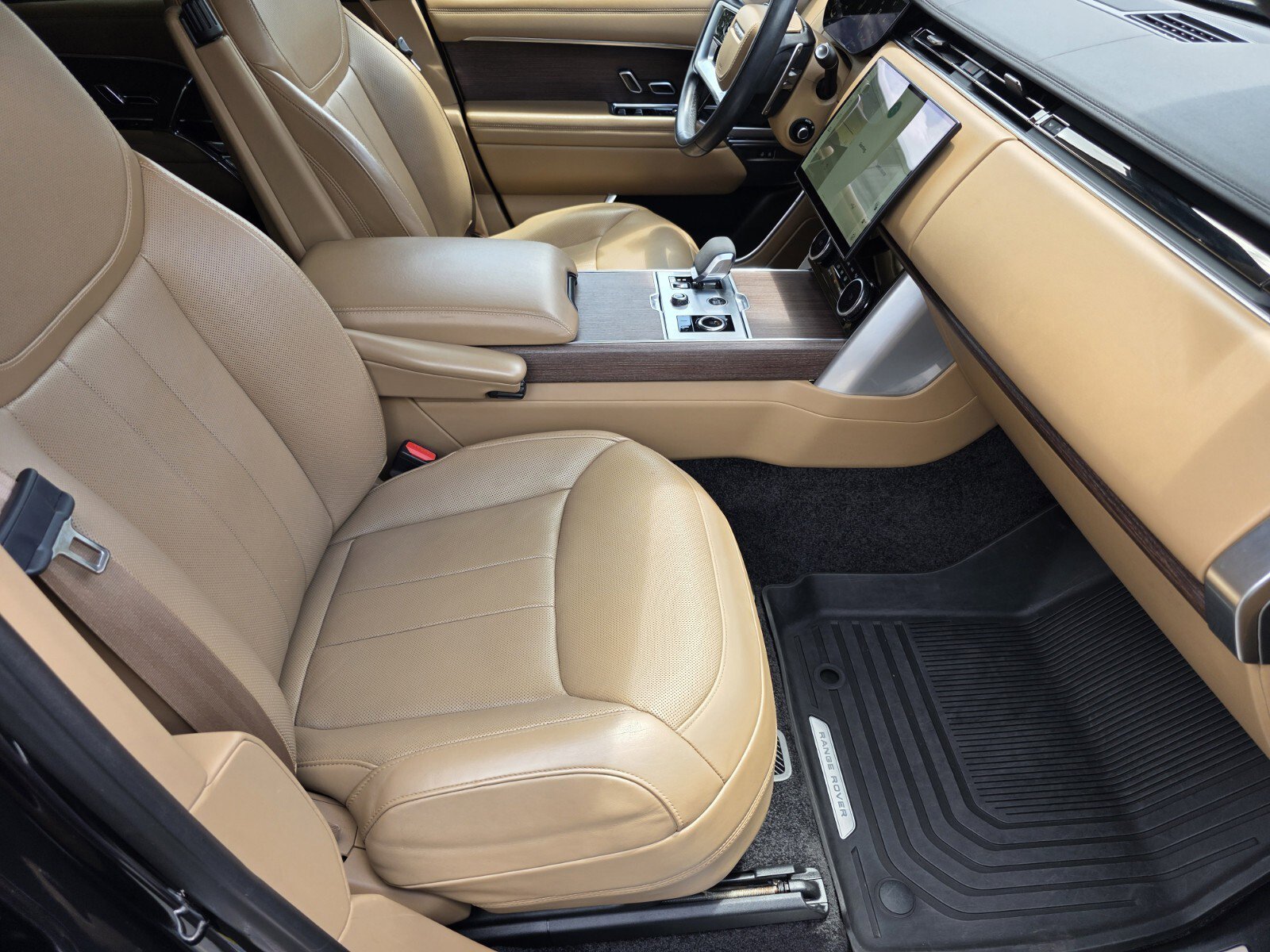 Certified 2023 Land Rover Range Rover SE AWD/4WD image 3