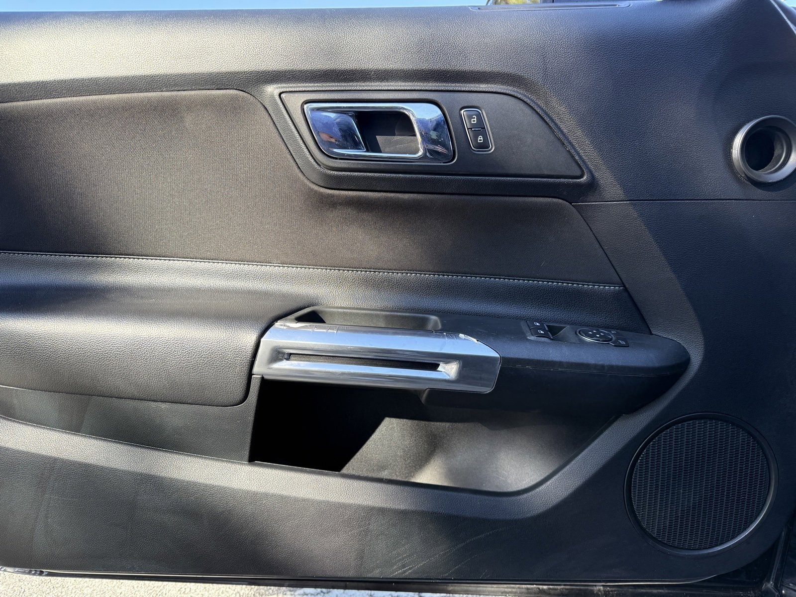 Used 2016 Ford Mustang GT w/ Interior & Wheel Package image 40