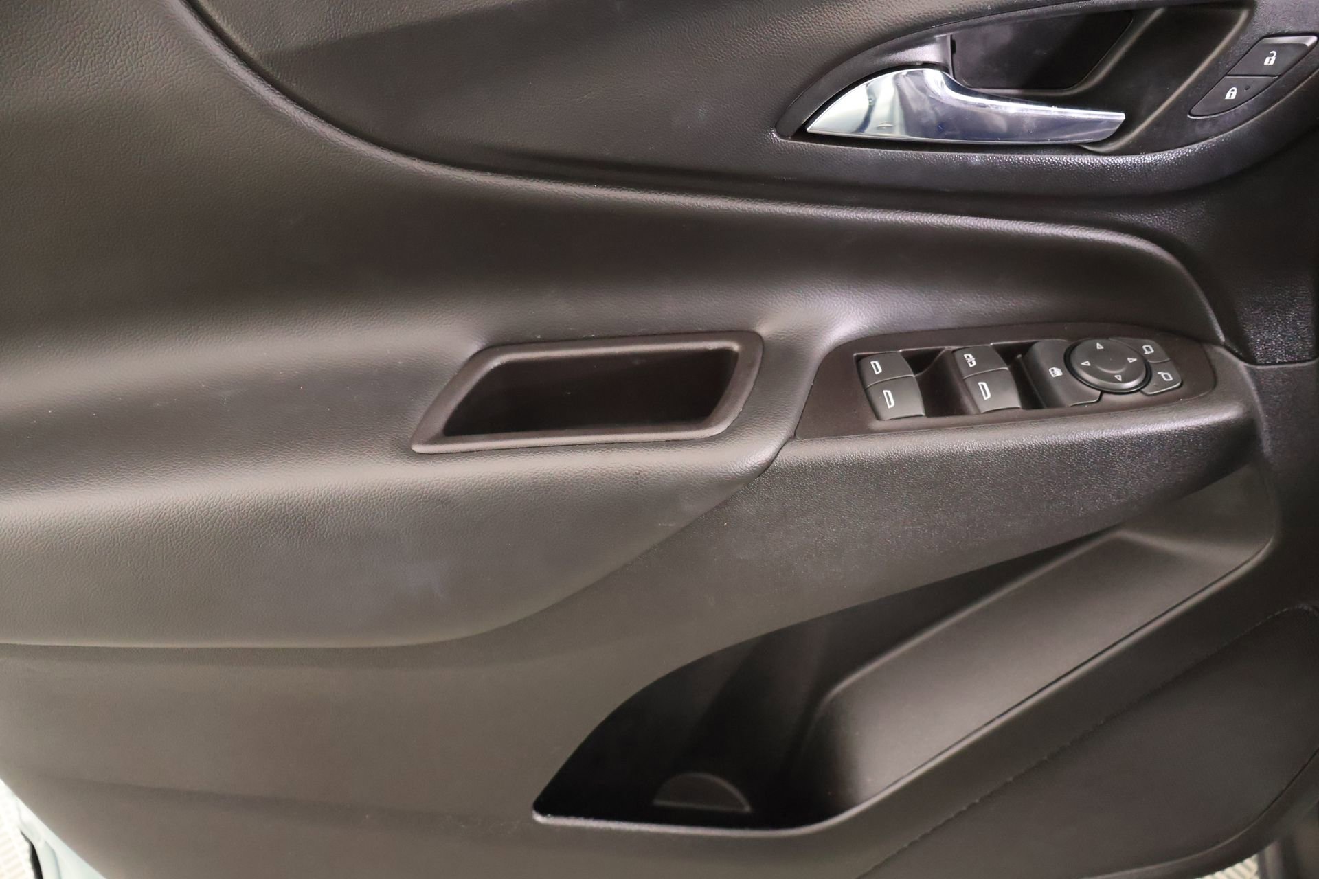 Used 2022 Chevrolet Equinox LT FWD image 14