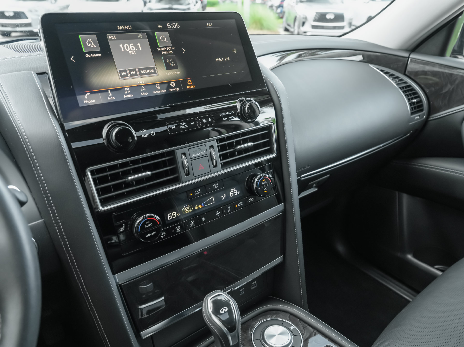 Used 2023 INFINITI QX80 Luxe w/ Cargo Package RWD image 11