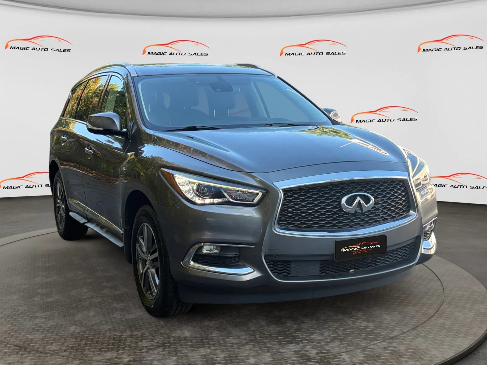 Used 2019 INFINITI QX60 Luxe w/ Essential Package AWD/4WD image 5
