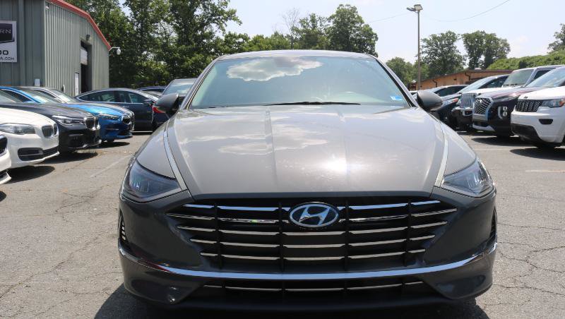Used 2021 Hyundai Sonata SE FWD image 2