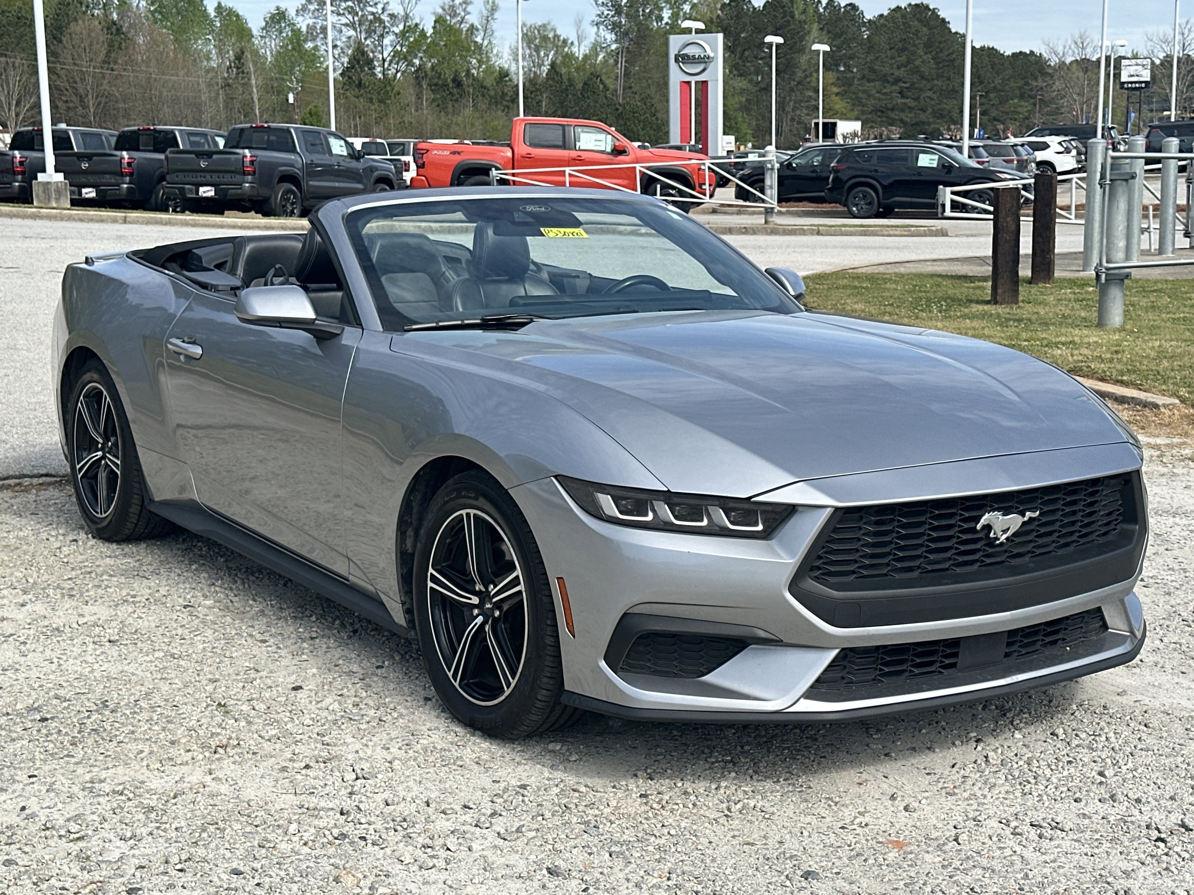 Used 2024 Ford Mustang Premium image 3