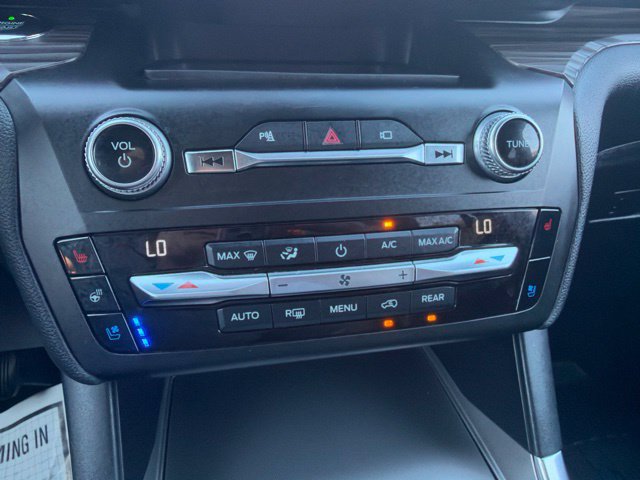 Used 2020 Ford Explorer Limited RWD image 27