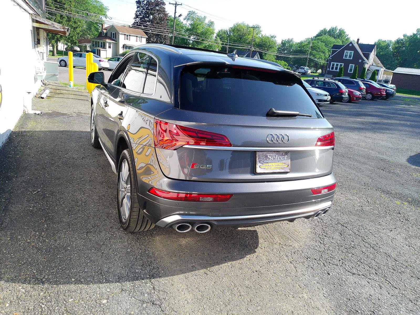 Used 2022 Audi SQ5 Premium Plus w/ Premium Plus Package AWD/4WD image 3