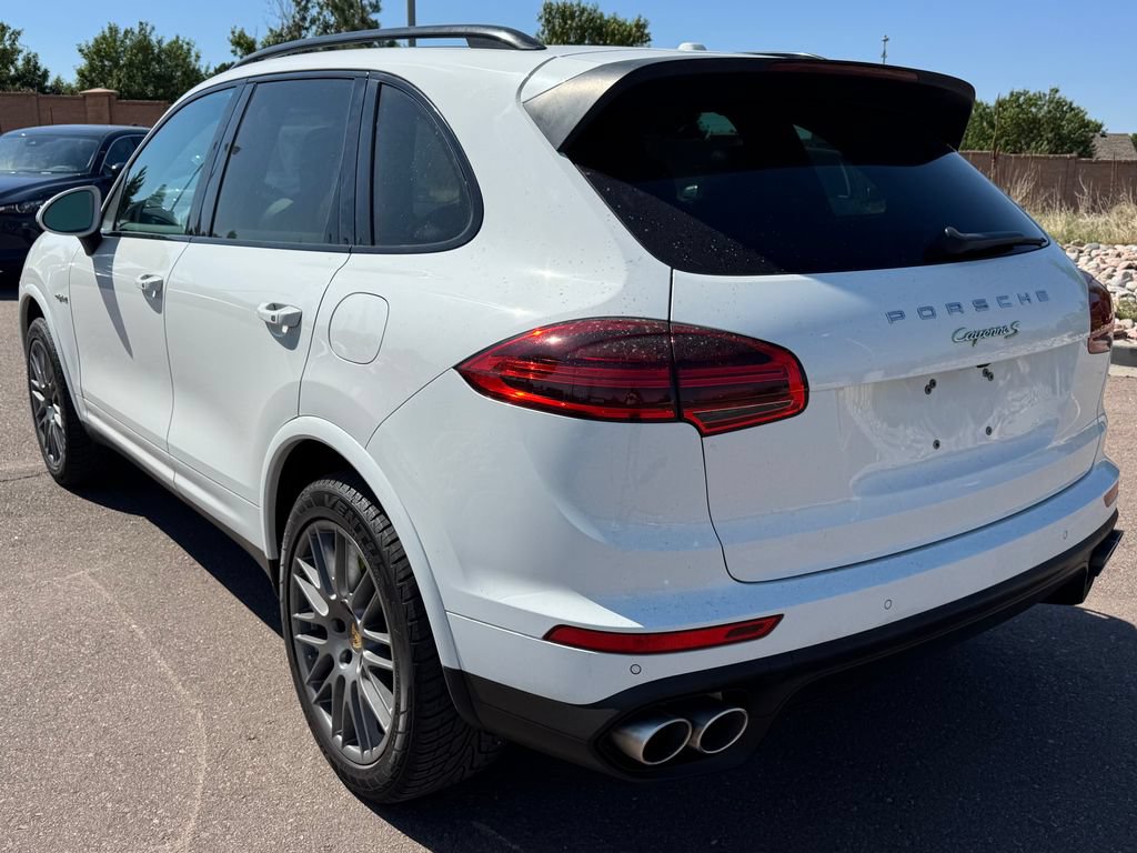 Used 2017 Porsche Cayenne S Platinum w/ Premium Package (PJW) AWD/4WD image 4