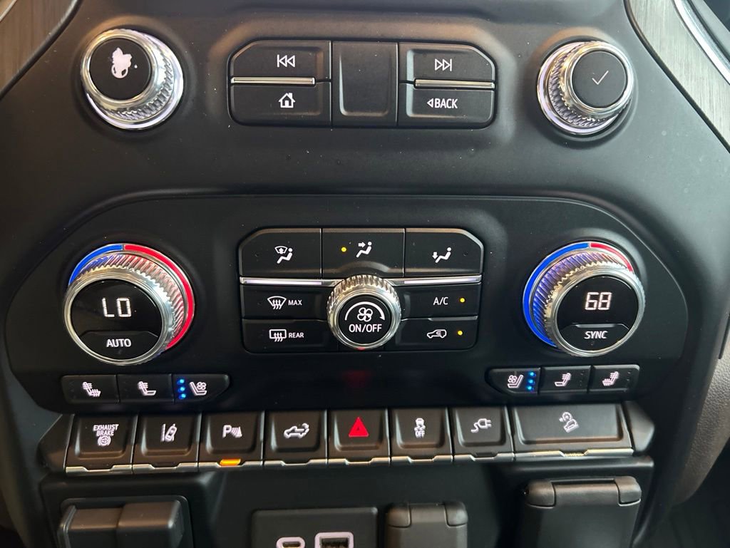 Used 2020 GMC Sierra 2500 Denali w/ Denali Ultimate Package AWD/4WD image 18