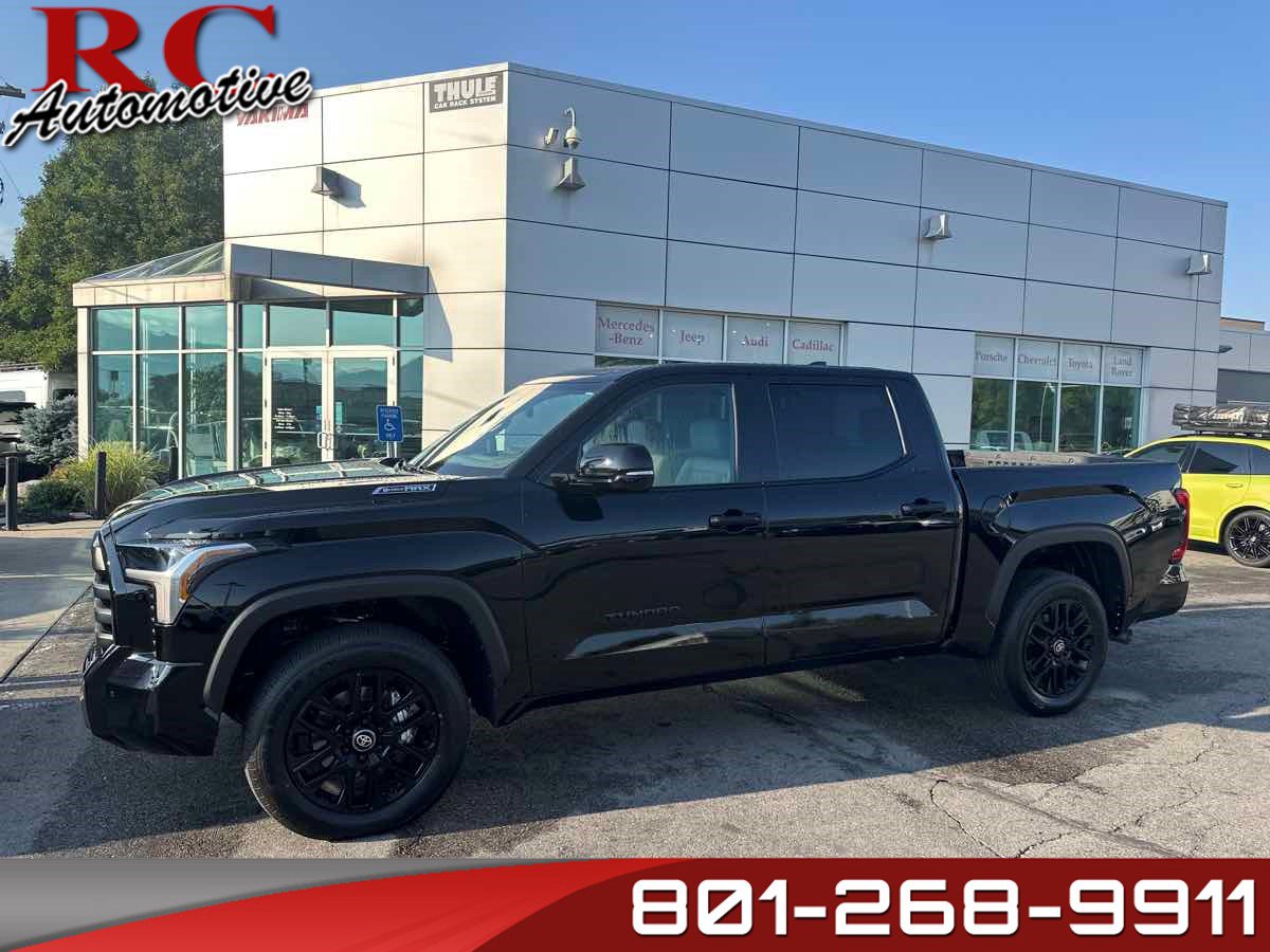 Used 2025 Toyota Tundra Limited AWD/4WD image 1