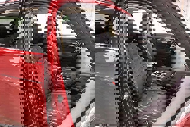 Used 2022 Buick Envision Essence w/ Safety Package image 7