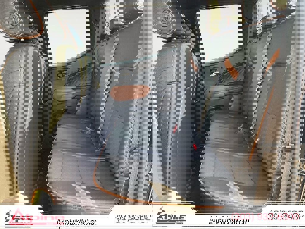 Used 2023 GMC Canyon AT4 image 13