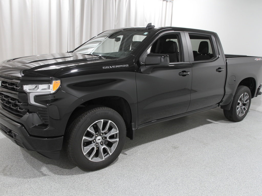 Certified 2024 Chevrolet Silverado 1500 RST image 3