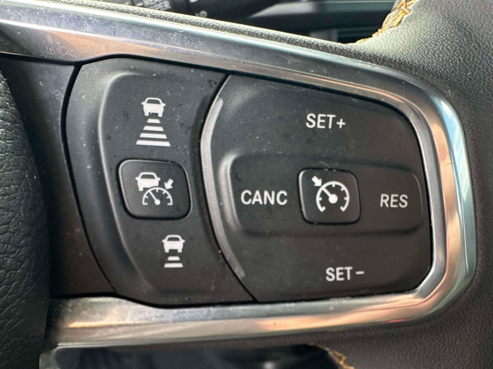 Used 2024 Jeep Wrangler High Altitude AWD/4WD image 20