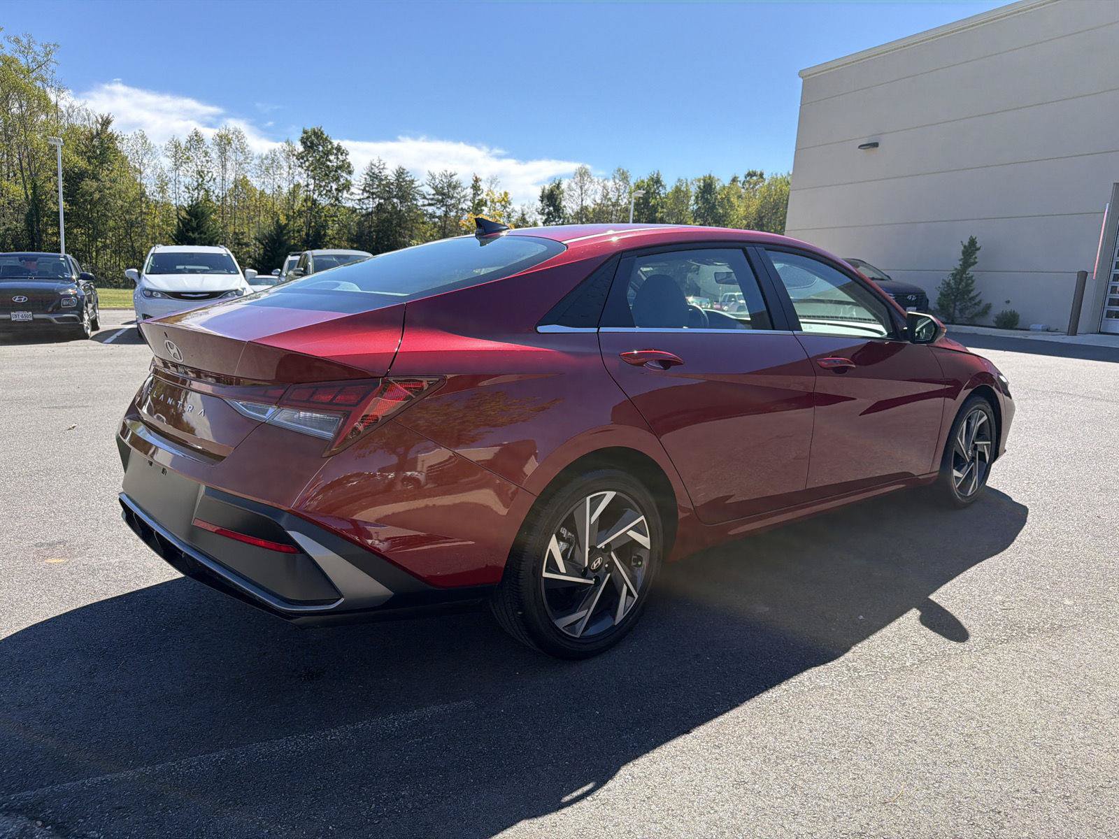 Certified 2025 Hyundai Elantra SEL FWD image 5
