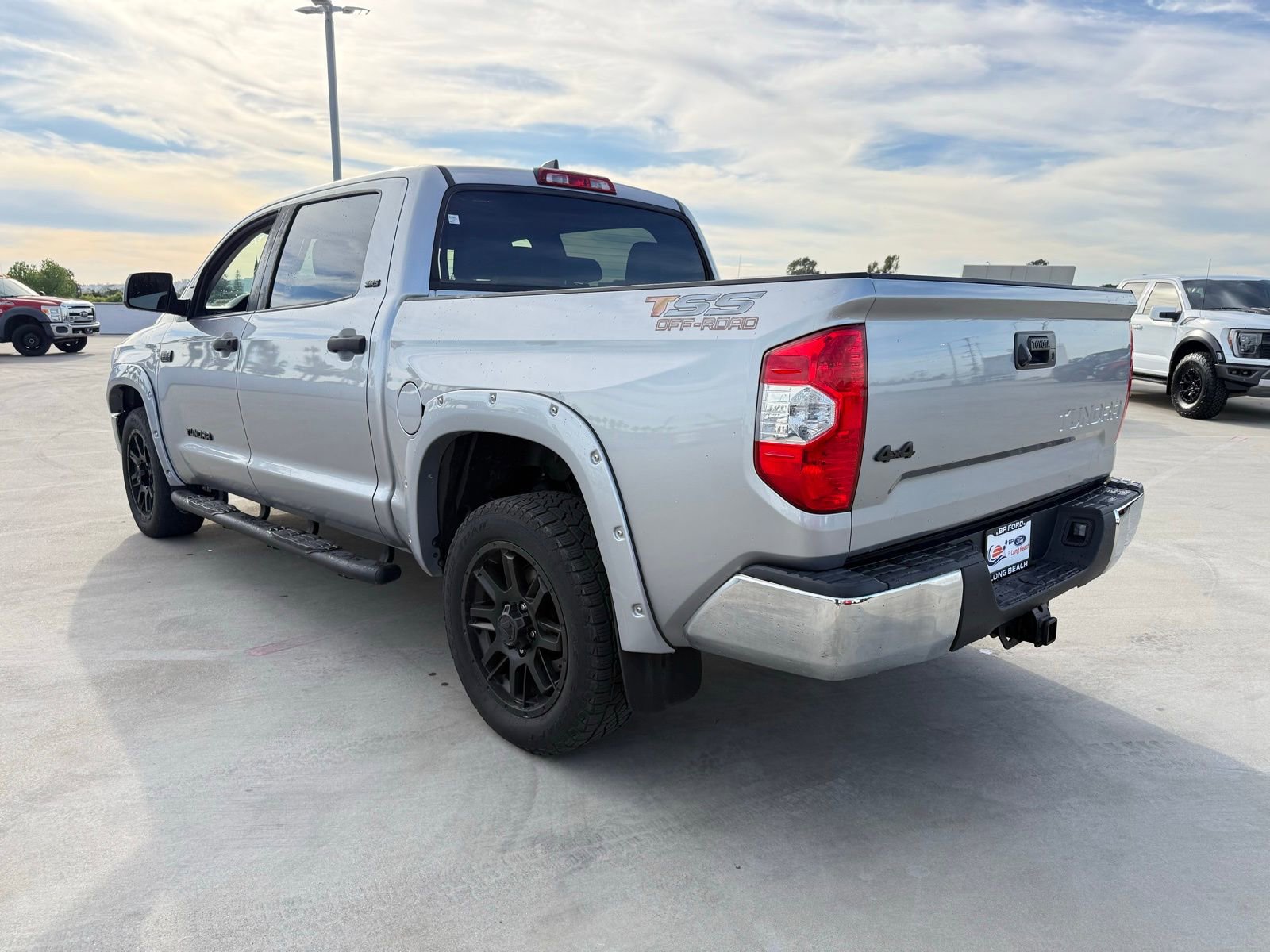 Used 2021 Toyota Tundra SR5 w/ SR5 Leather Package image 2