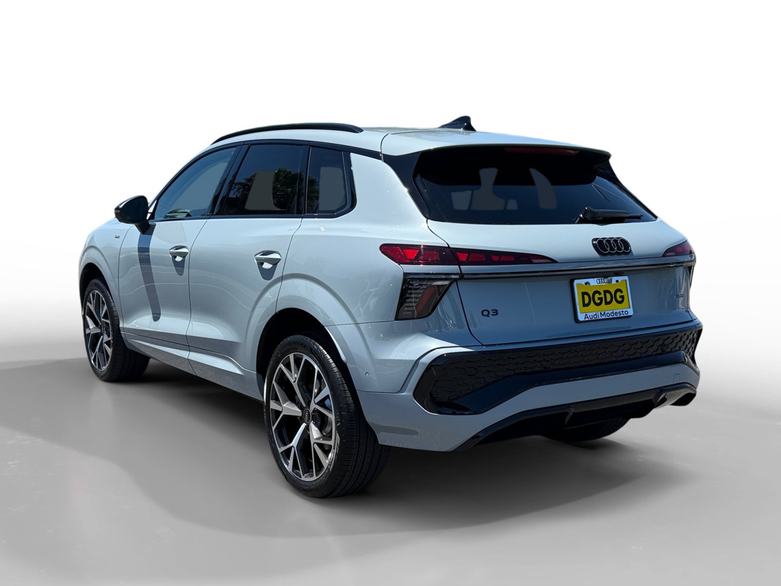 New 2026 Audi Q3 quattro 2.0T AWD/4WD image 3