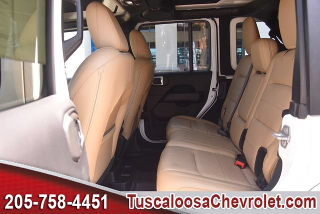 Used 2018 Jeep Wrangler Unlimited Sahara AWD/4WD image 21