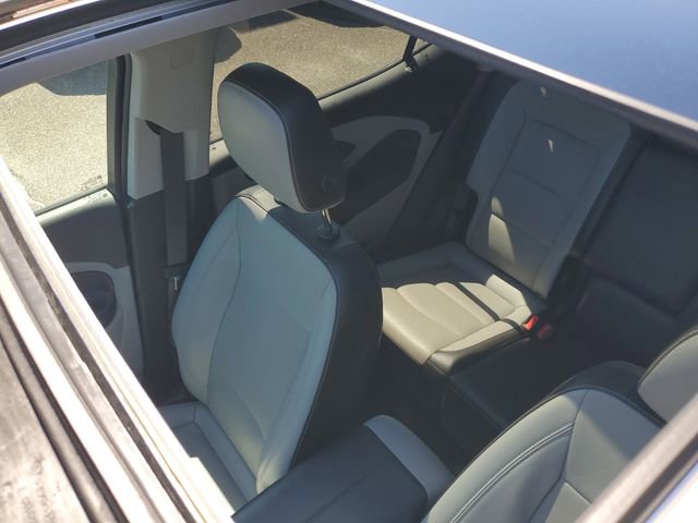 Used 2022 GMC Terrain SLT w/ Infotainment Package II FWD image 37