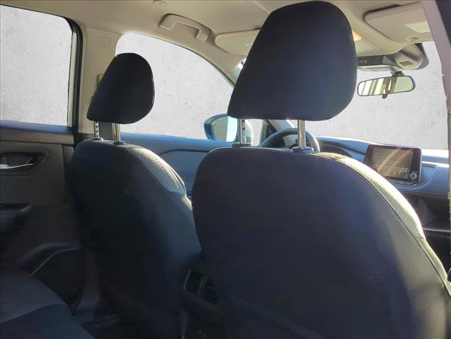 Used 2023 Nissan Rogue SV image 14