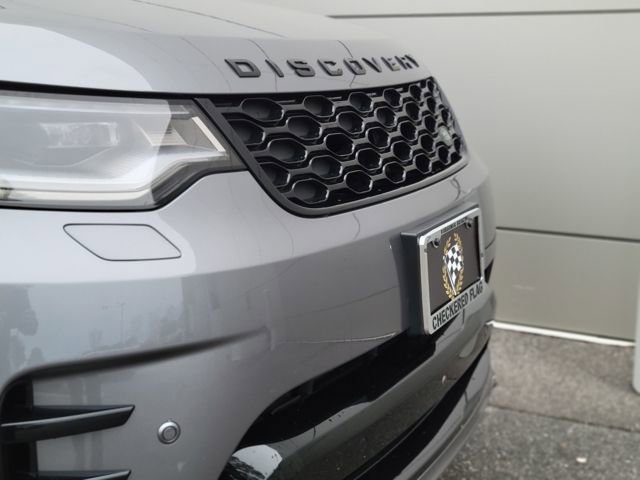 Used 2025 Land Rover Discovery Dynamic SE image 42