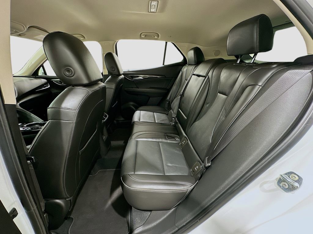 Used 2023 Buick Envision Essence image 24