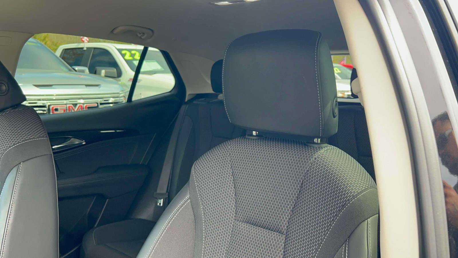 Used 2023 Buick Envision Preferred image 17