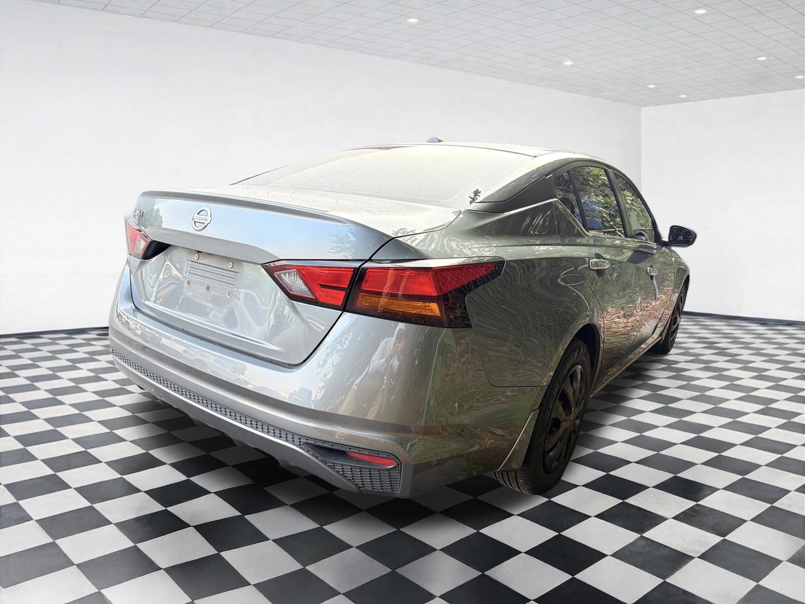 Used 2019 Nissan Altima 2.5 S FWD image 4