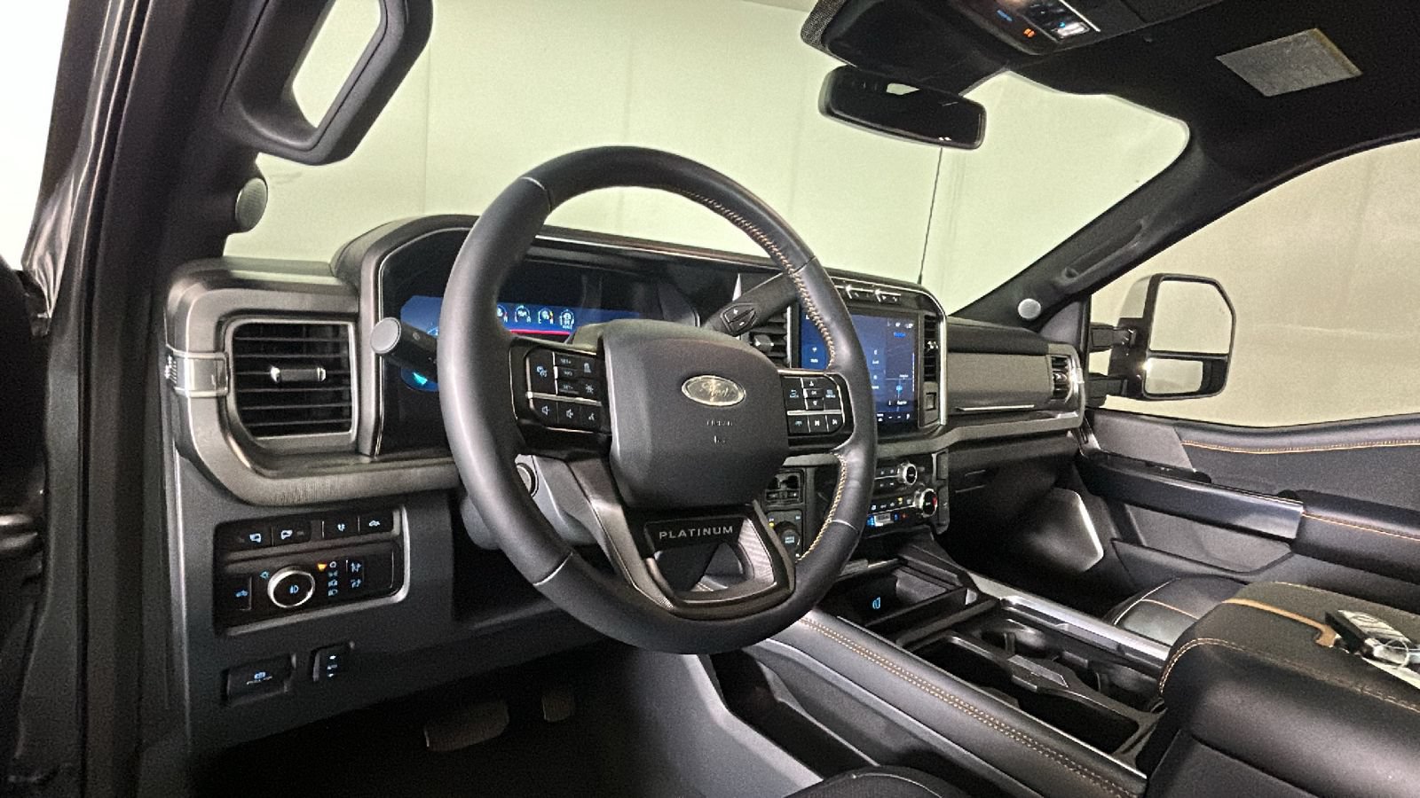 Used 2024 Ford F250 Platinum AWD/4WD image 16